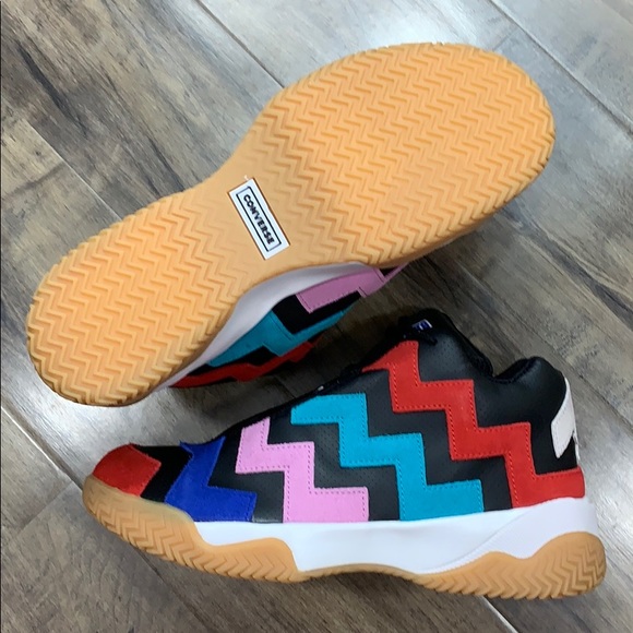 CONVERSE VLTG MID black/university red - Picture 11 of 16